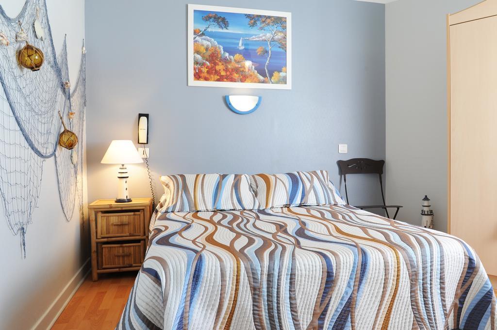 Hotel Le Trinquet Louhossoa Zimmer foto